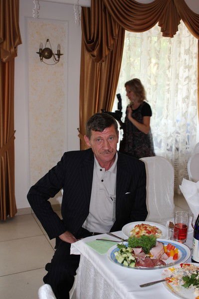 Юрий Долгов