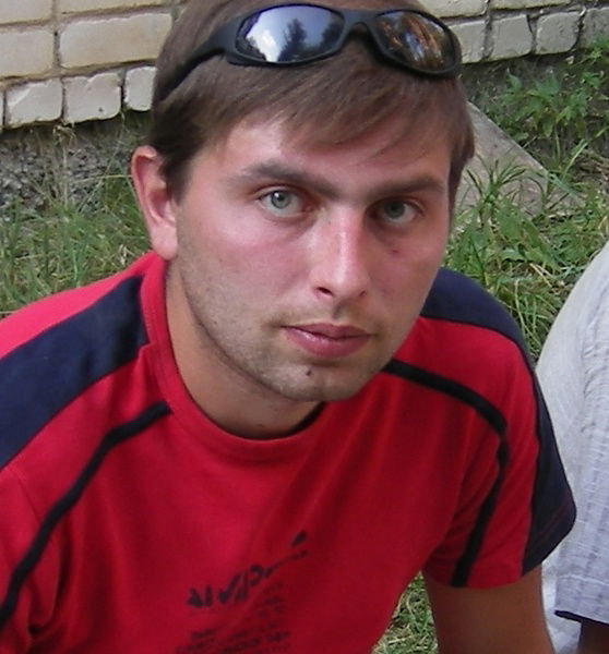 Илья Ларионов