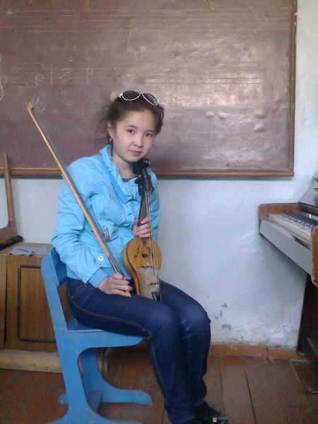 Аяулым Аманбаева