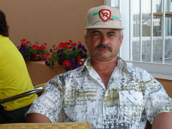 Геннадий Иванов