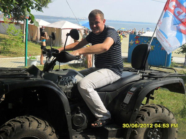 Александр Колесников