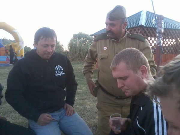 Виктор Петров