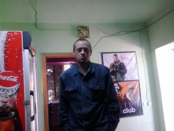 Павел Ларионов