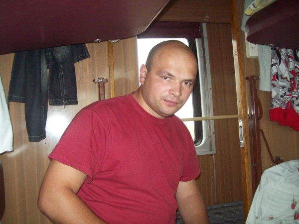 Денис Бутов