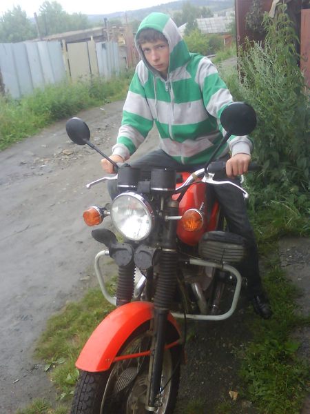 Артём Тронов