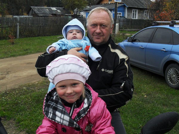 Евгений Петров