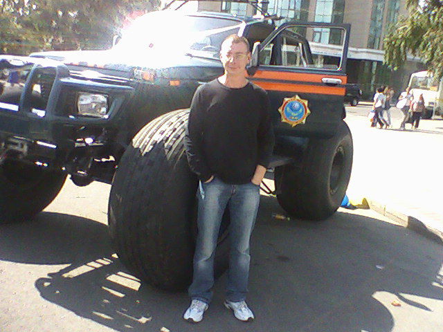 Игорь Белозёрских