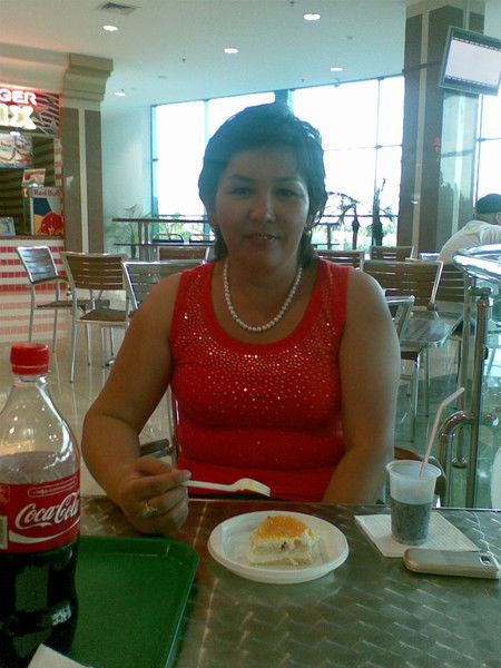 Ляззат Тушегенова