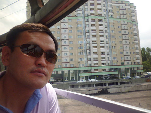 Айдын Сазаев