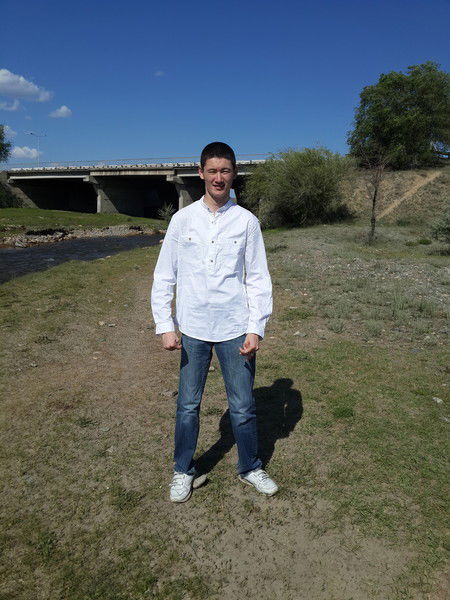 Кайратбеков Сырым