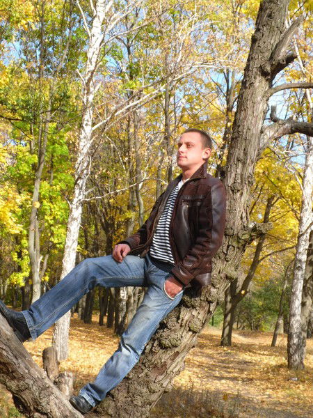 Александр Овчаренко