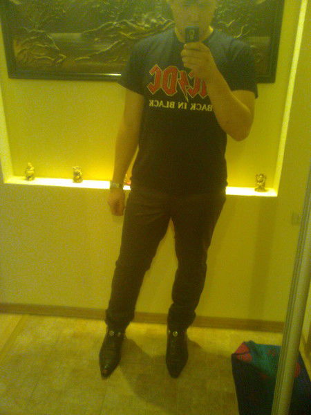 Миша Сидельников