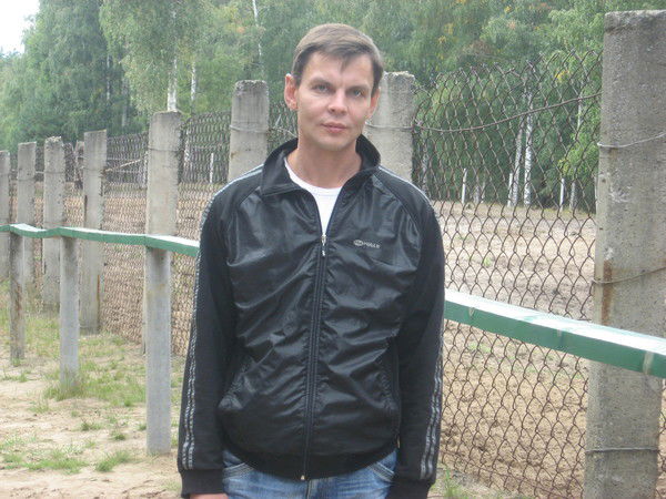 Олег Крестинин