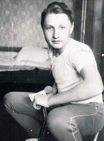 Евгений Левченко