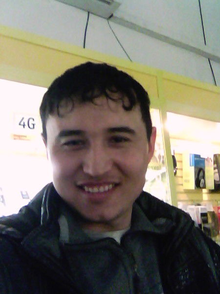 Алишер Аролов