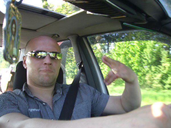 Антон Журавлёв