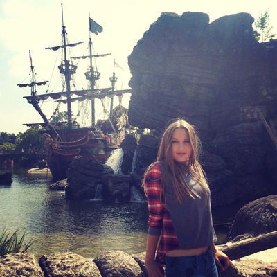 Настя Шкутко