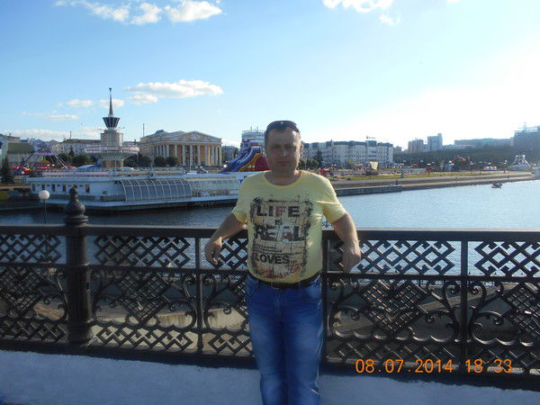 Александр Неверов