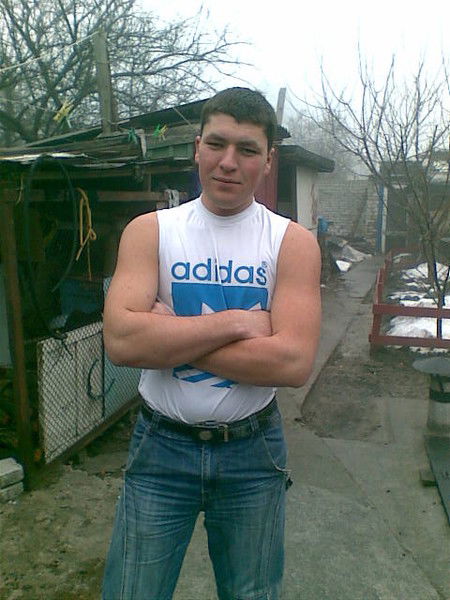 Денис Аванесов