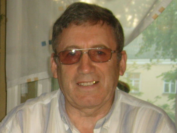 Виктор Костарев