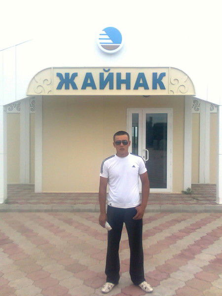 Жанат Ахметжанов