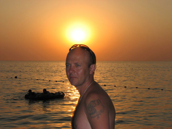 Александр Мазуров