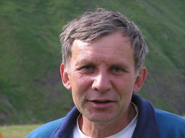 Петр Леонов