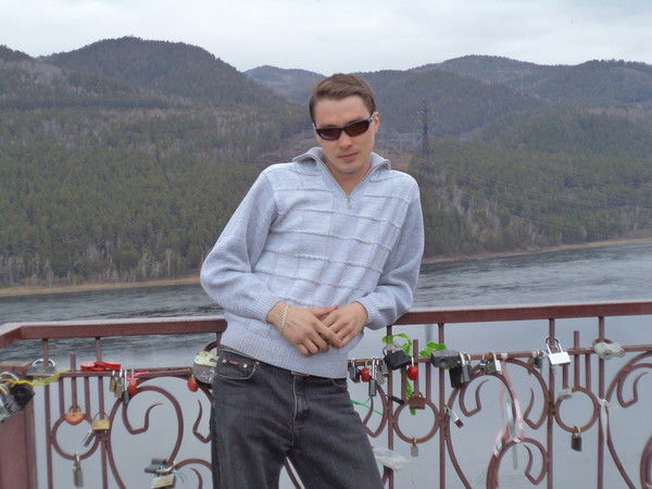 Виталий Сазанов