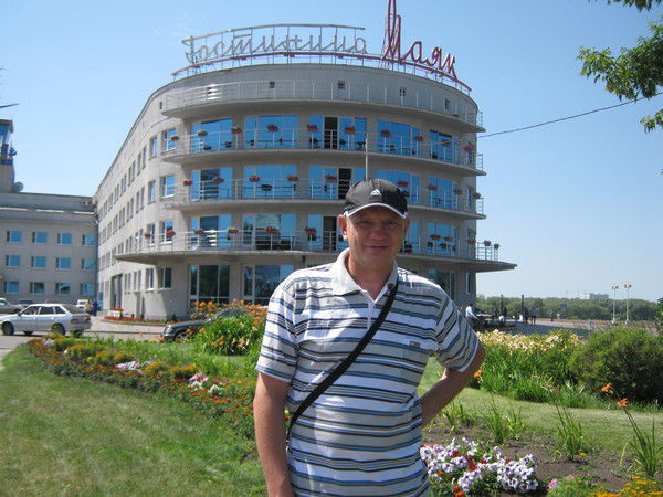 Виктор Амелин