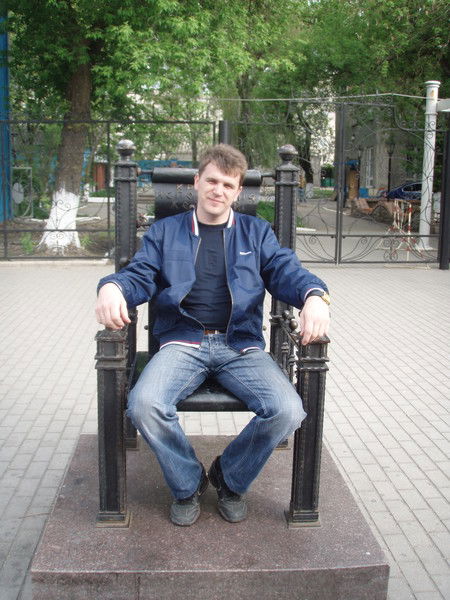 Анатолий Яценко