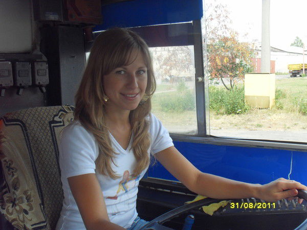 Юля Карташова