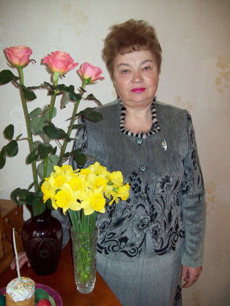 Лариса Жарова