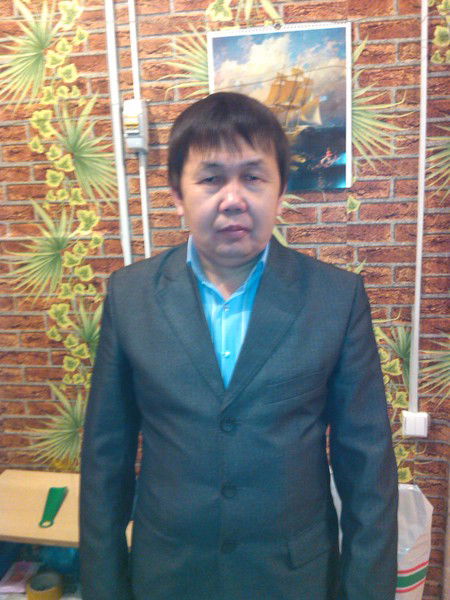 Омiрбек Нурсеитов.