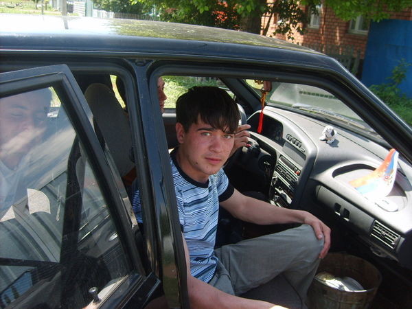 Артем Ковалев