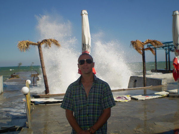 Олег Леонтьев