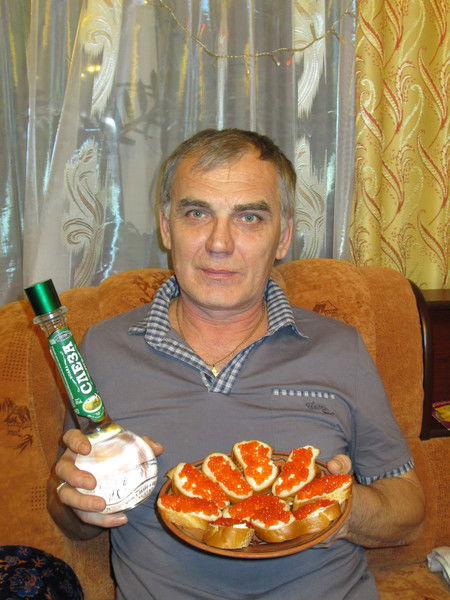 Михаил Максимов