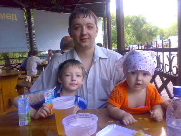 Женя Лазухин