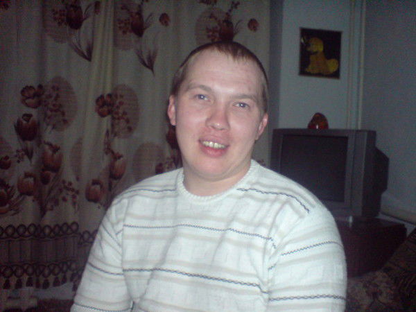 Максим Азаров