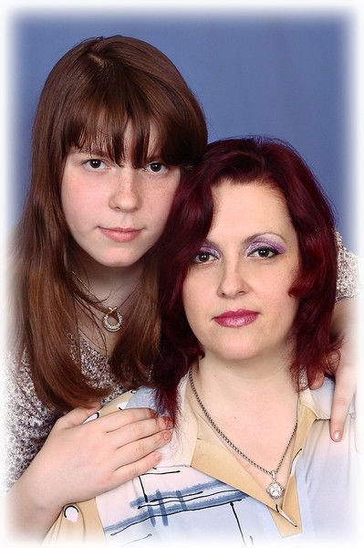 Юля Литвинова