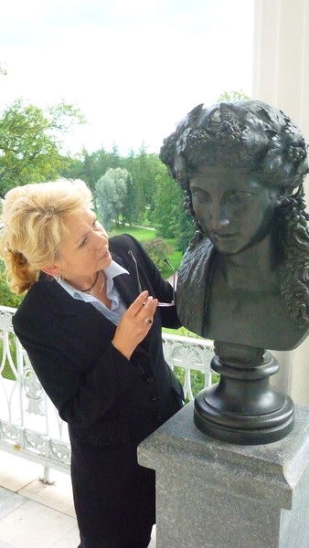 Лариса Дровалева