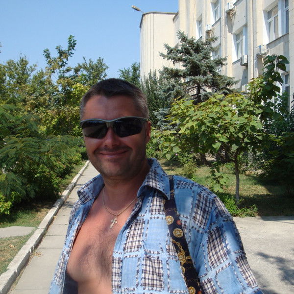 Дмитрий Хомут