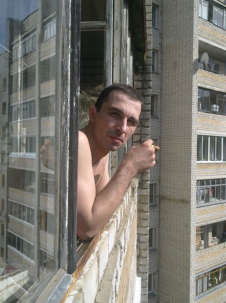 Николай Емельянов