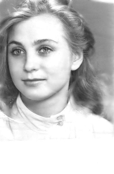 Елена Лук'яненко