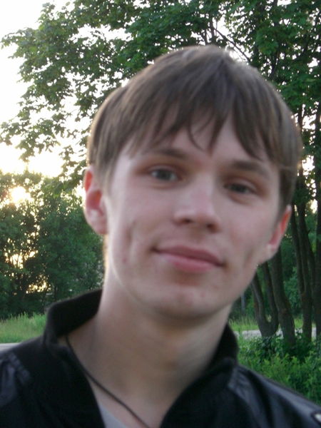 Антон Глушков