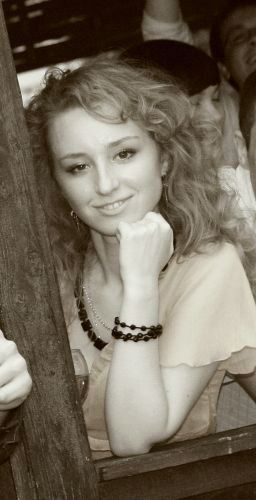 Анна Емельянова