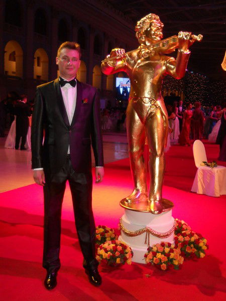 Леонид Овчинников