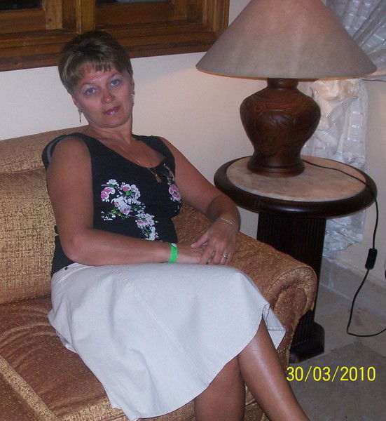 Елена Попова