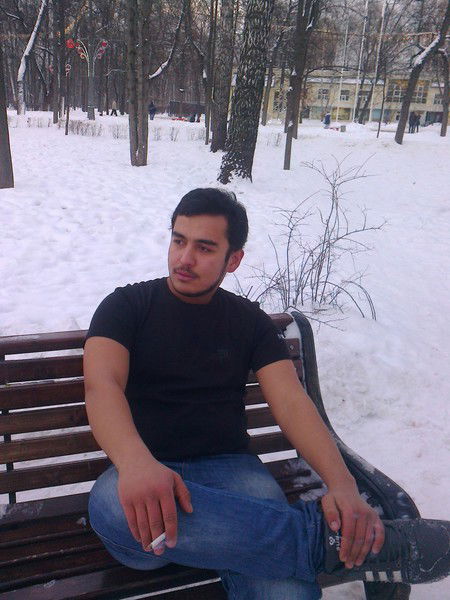 Парвиз Холикзода