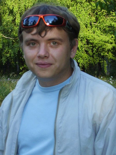 Владимир Жар