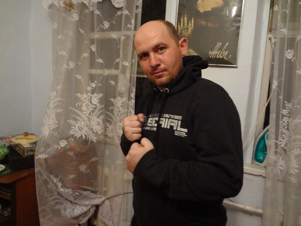 Максим Сухин